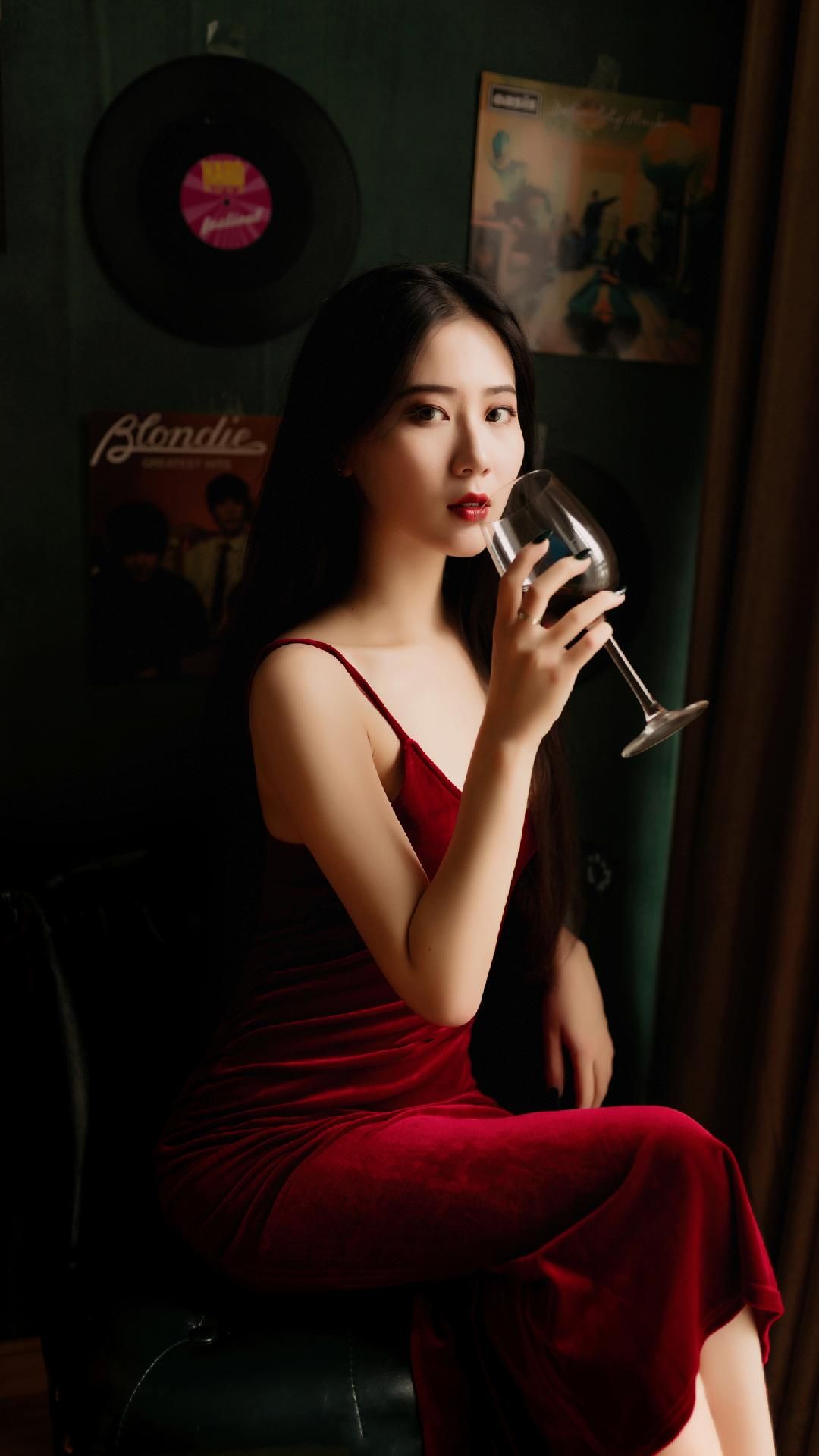鸢怎么念_念鸢隐婚_念鸢强吻