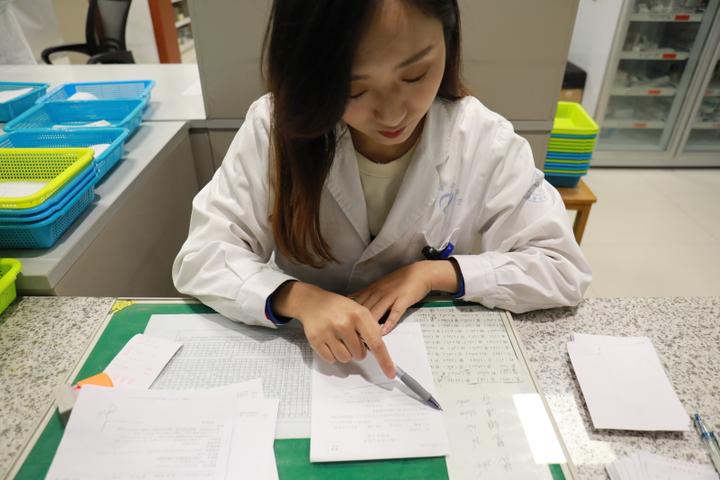 琢鄄鹅膏蕈碱怎么读_餤和蕈怎么读_蕈怎么读
