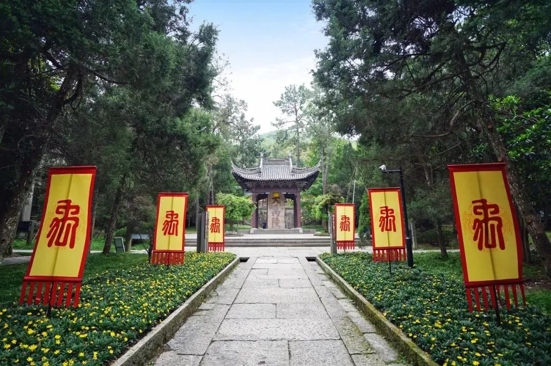 咏吟花木的诗_吟咏花木的诗_关于吟咏花木的诗