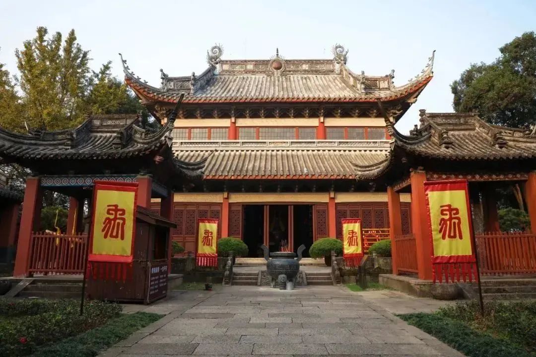 吟咏花木的诗_咏吟花木的诗_关于吟咏花木的诗