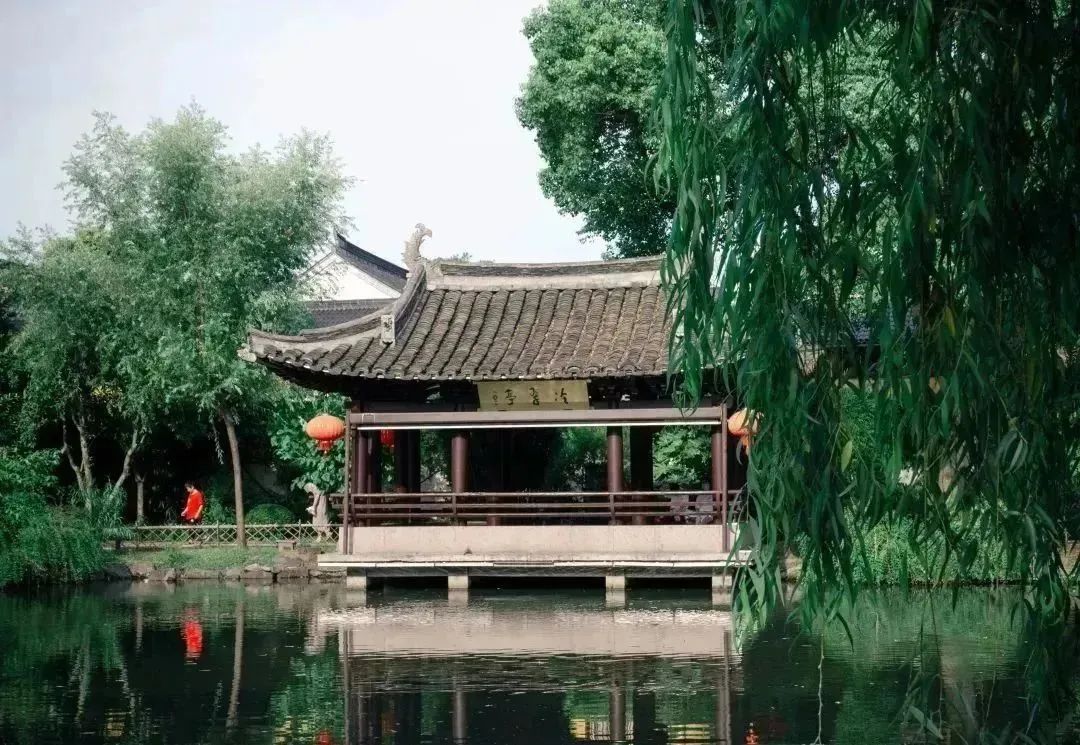 关于吟咏花木的诗_吟咏花木的诗_咏吟花木的诗