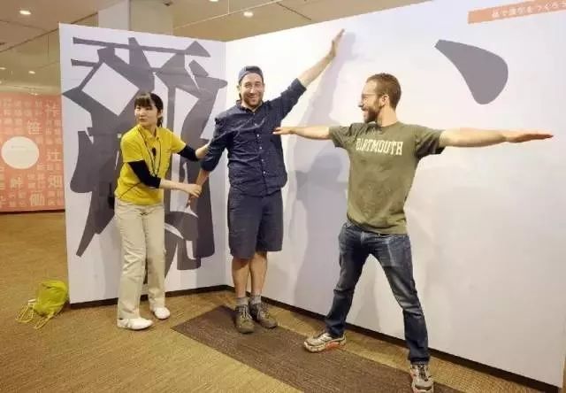 闪的笔顺_闪笔顺组词_闪笔顺正确的方法