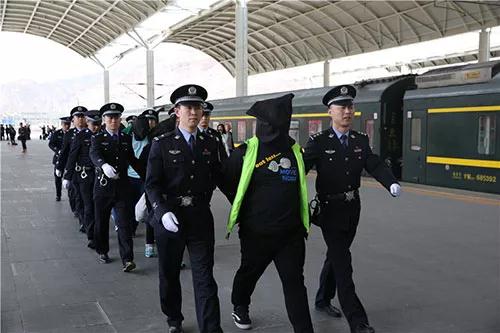 微商清货公司怎么操作的_微商清货官网_微商清货网