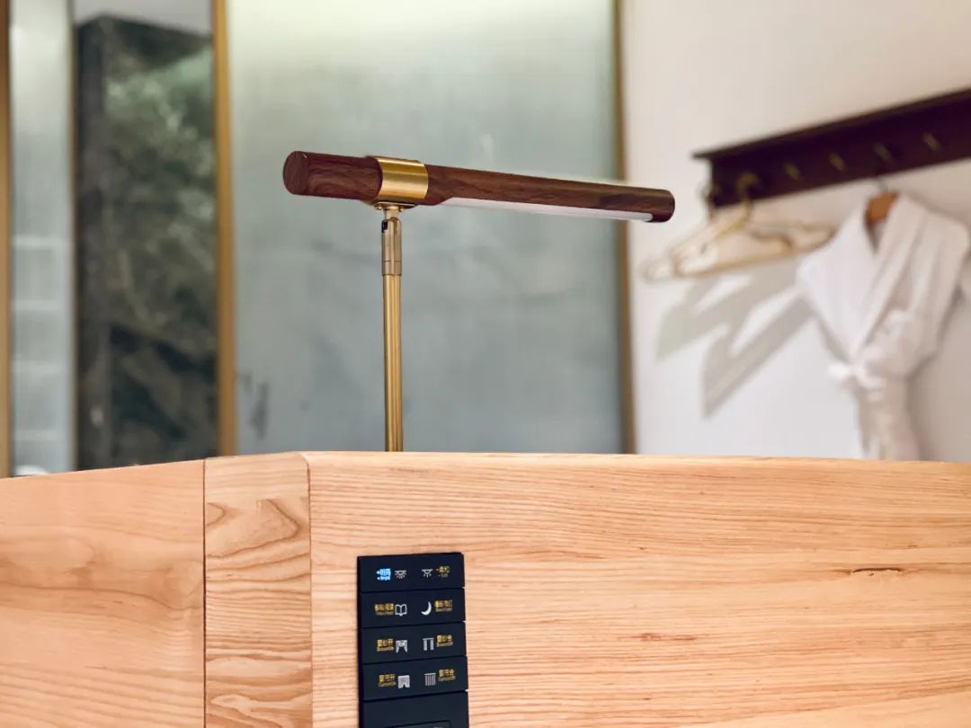 刮目想看的意思_刮目相看是表示看的成语吗_刮目相看是什么意思