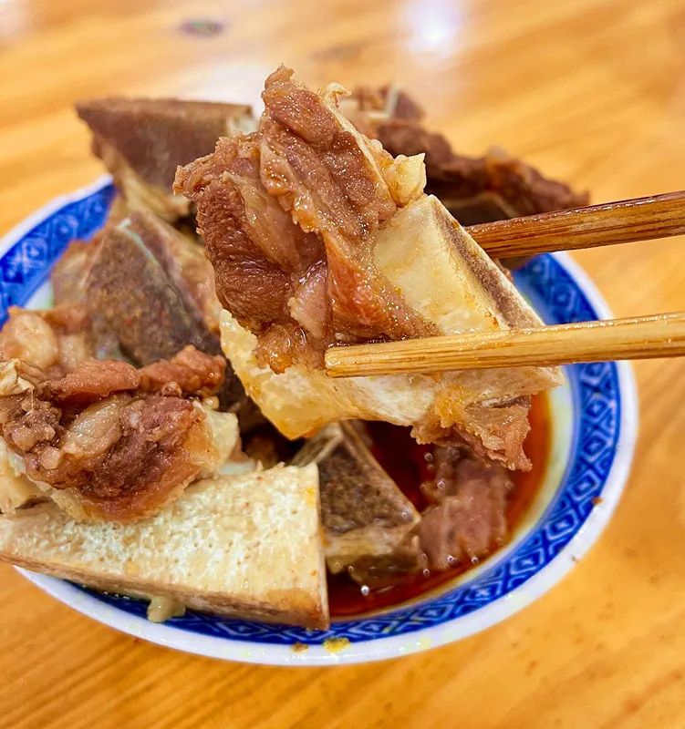 刮目想看的意思_刮目相看是什么意思_刮目相看是表示看的成语吗