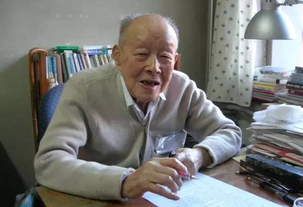 拼音字母表26个汉语拼音跟读_别人的拼音_拼音声母韵母26个表