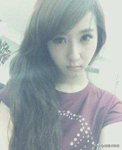爱情公寓酒吧里的女服务员_爱情公寓3酒吧服务员_爱情公寓2酒吧女服务生