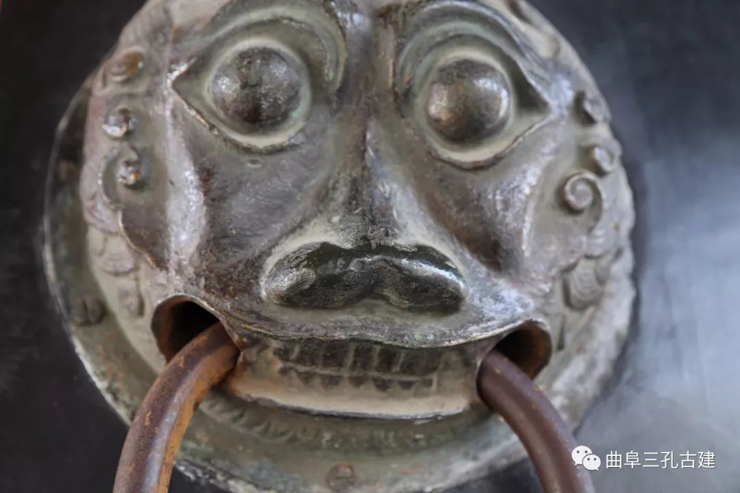 青獠牙面打一成语_生肖青獠牙面指是什么生肖_青面獠牙是指什么生肖