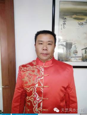 青獠牙面打一成语_青面獠牙是指什么生肖_生肖青獠牙面指是什么生肖
