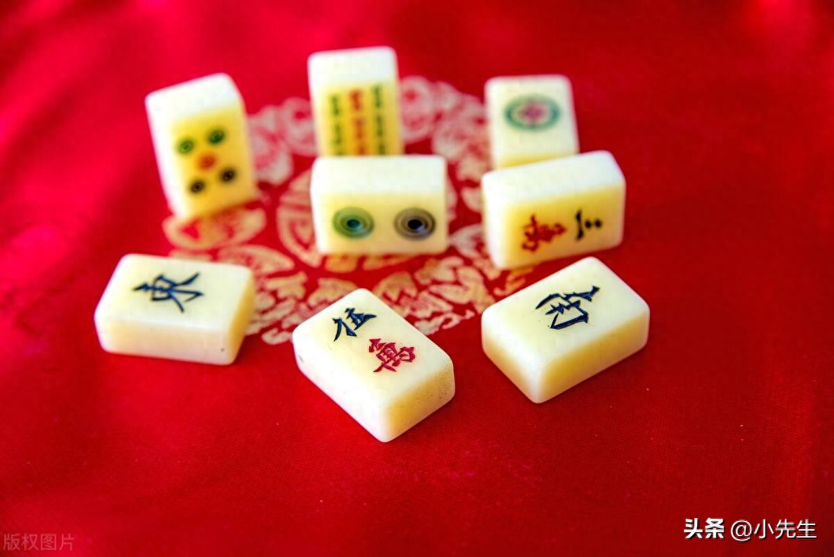 打麻将2021年方位_麻将方位今天_今日打麻将必赢方位