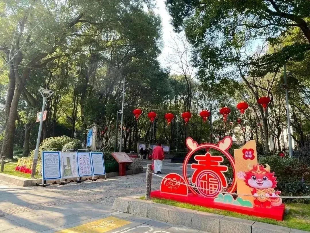 张灯结彩打一生肖_张灯结彩打动物_张灯结彩打一数