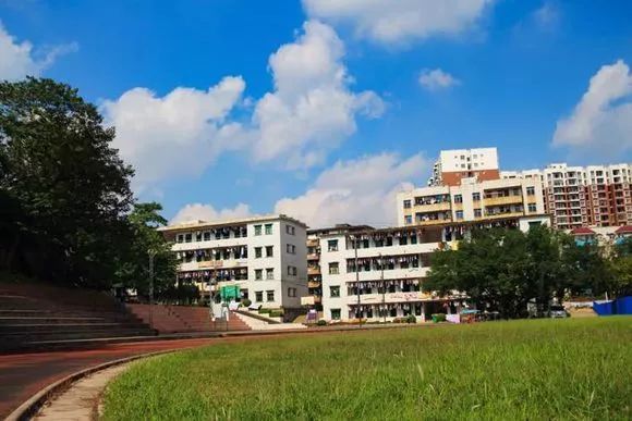 钦州学院贴吧_钦州学院网_钦州学院电话
