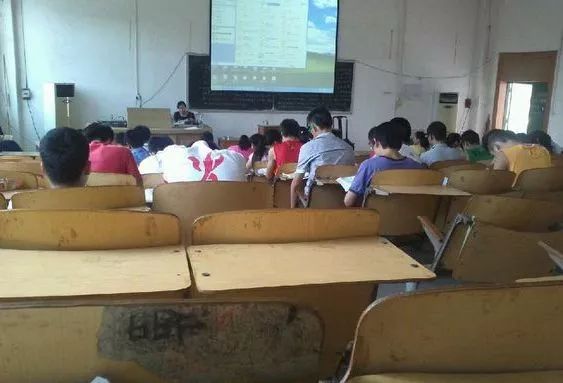钦州学院网_钦州学院贴吧_钦州学院电话