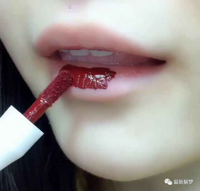 梦见和死人说话_梦见死人说梦话_死人说话梦见什么意思