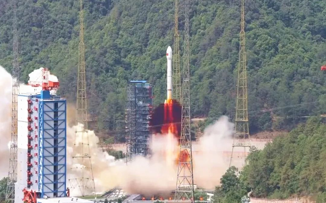 卫星罗盘app_卫星罗盘_卫星罗盘定位仪看坟地