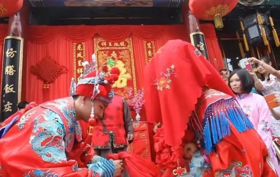 算两人的八字合不合_算两人八字合不合_两人八字合不合怎么看举例