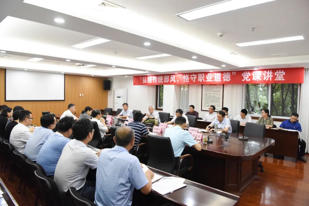 许昌公务员网络培训学院_许昌学院公开招聘_许昌学院网络中心