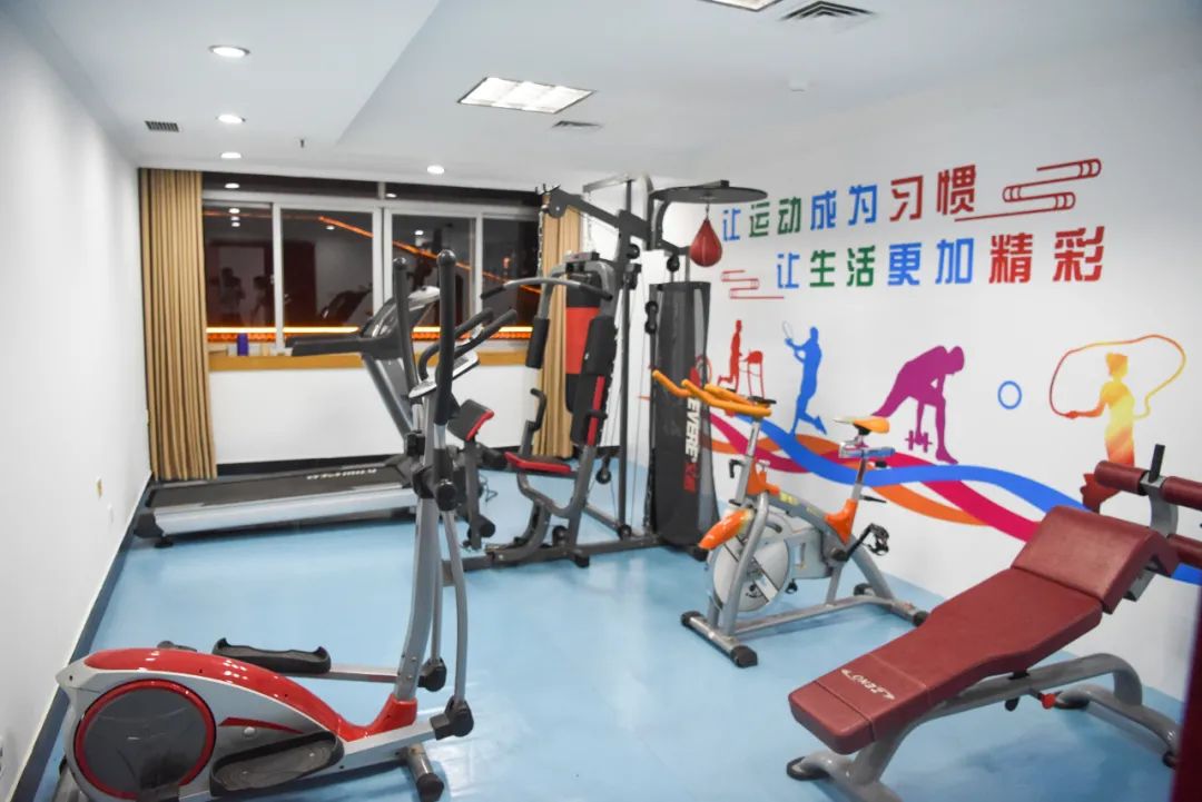 许昌学院网络中心_许昌公务员网络培训学院_许昌学院公开招聘