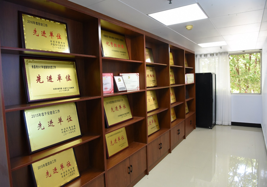 许昌学院网络中心_许昌公务员网络培训学院_许昌学院公开招聘