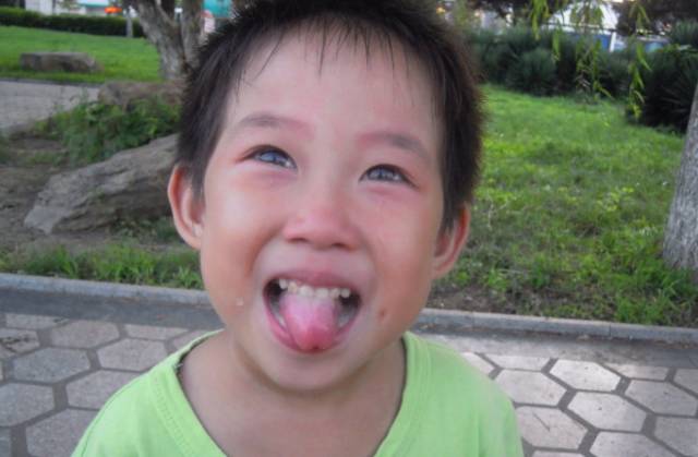 梦见耳朵出血_出血耳朵梦见出血了_出血耳朵梦见耳屎