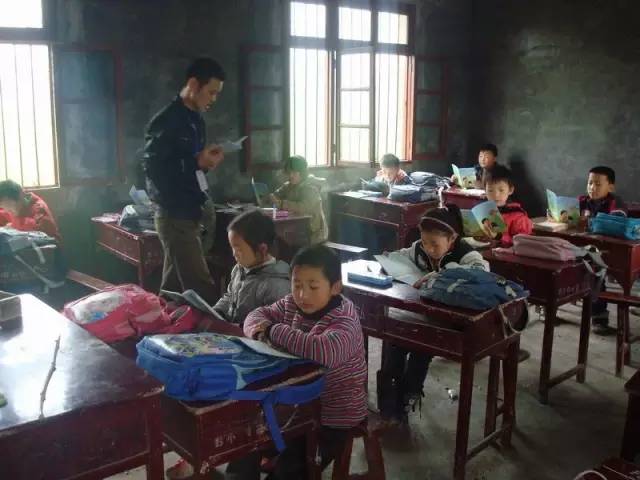 梦见耳朵出血_出血耳朵梦见耳屎_出血耳朵梦见出血了