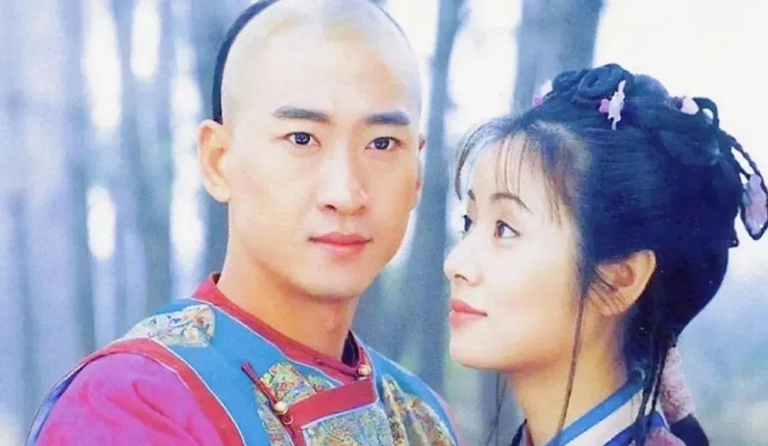 《新还珠格格》紫薇的扮演者_新还珠紫薇扮演者_还珠紫薇配音