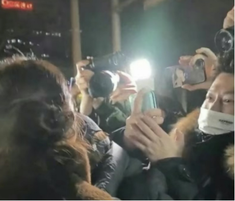 走光网杨晨晨_玛雅网走光偷拍_走光网