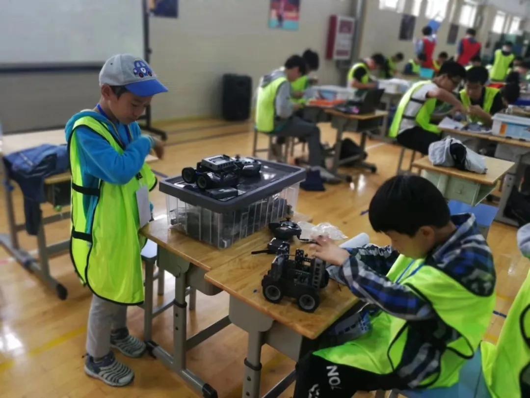 杨毅新浪微博_杨毅博客直播回放_杨毅博客