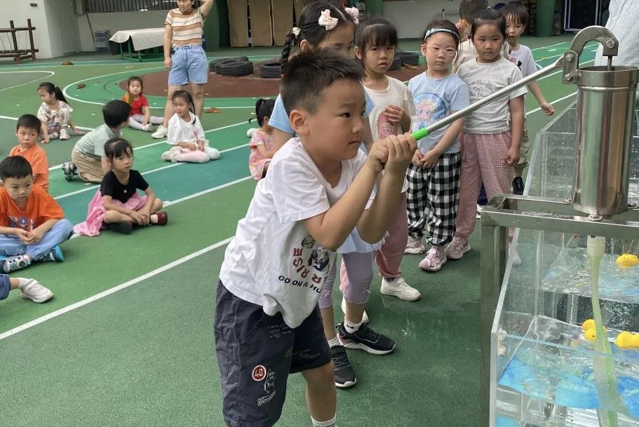 阴天气球_阴天气球乔任梁_阴天气球简介