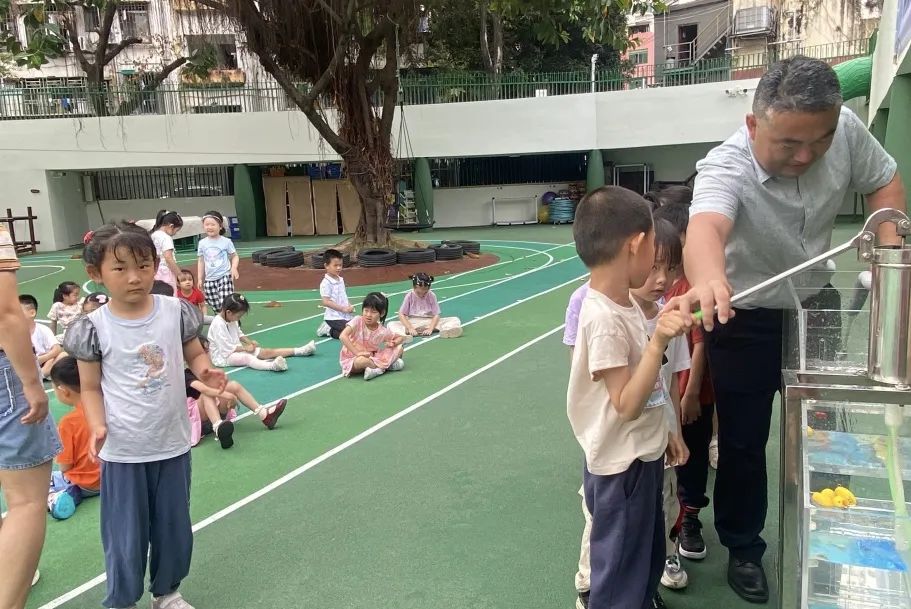阴天气球_阴天气球乔任梁_阴天气球简介