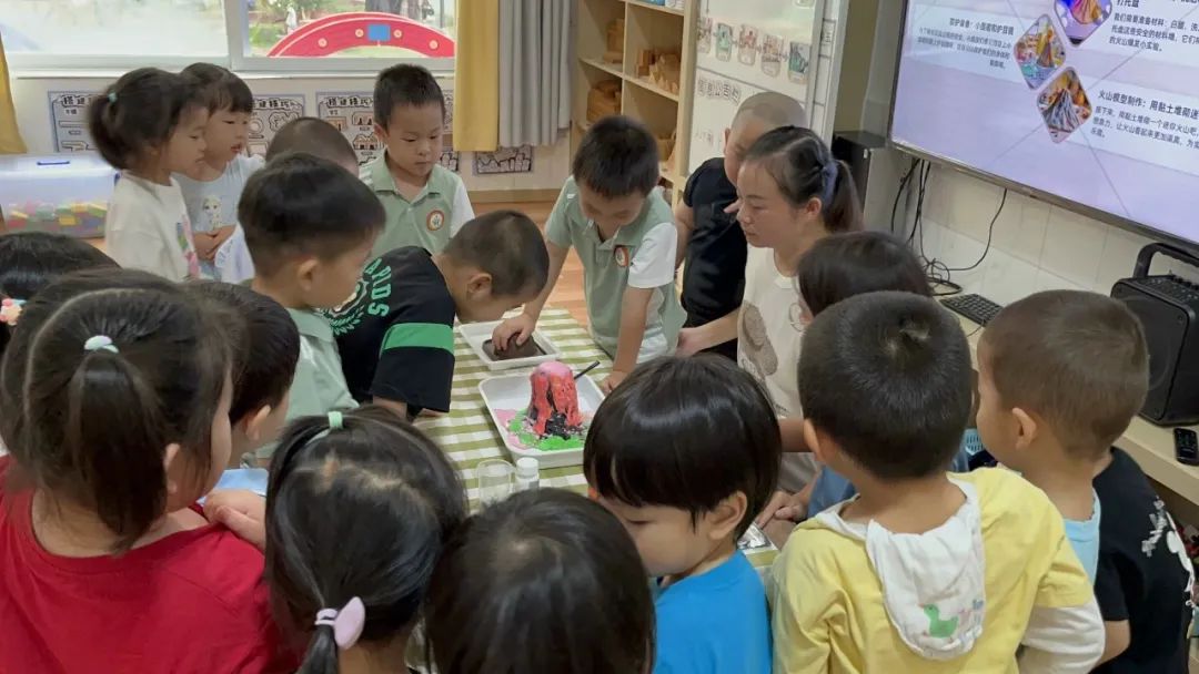 阴天气球_阴天气球简介_阴天气球乔任梁