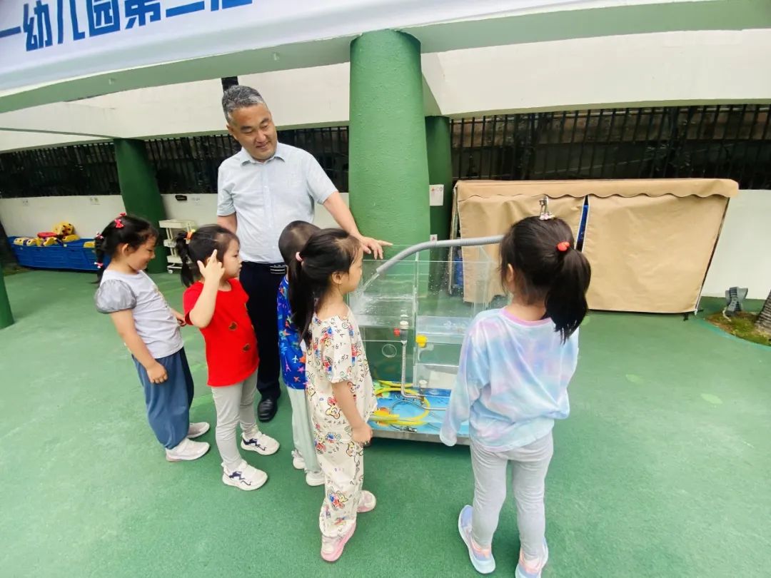 阴天气球乔任梁_阴天气球简介_阴天气球