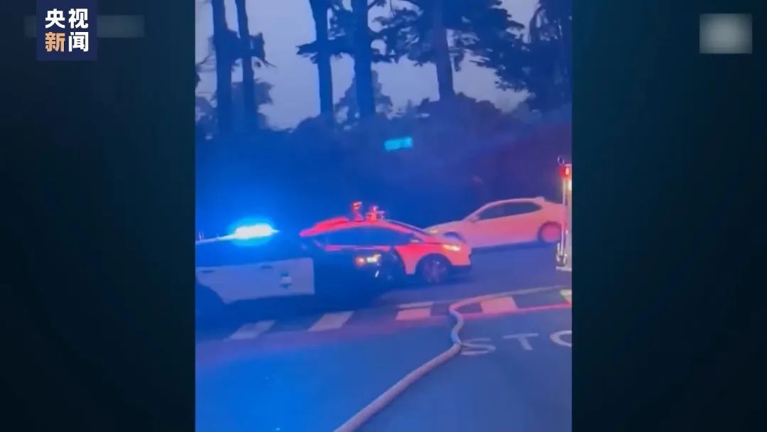 抽象类接口定义及其区别_接口抽象类_抽象类和接口的定义